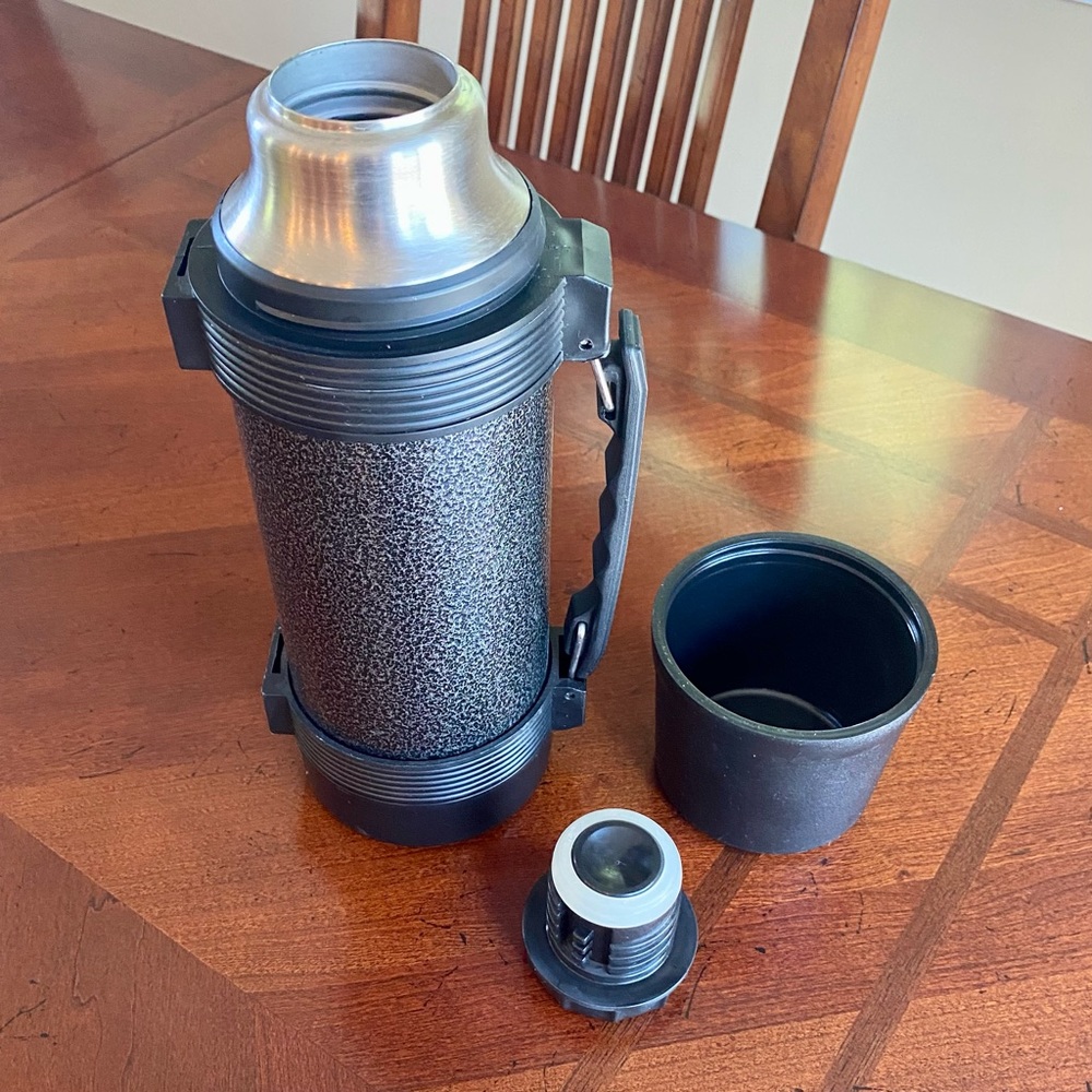 THERMOS 1-liter vacuum insulated thermos - Picture 3 of 7